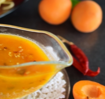 Ингредиенты для приготовления вкусного ткемали из абрикос